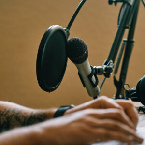 podcaster-template-about-page-header-img.jpg